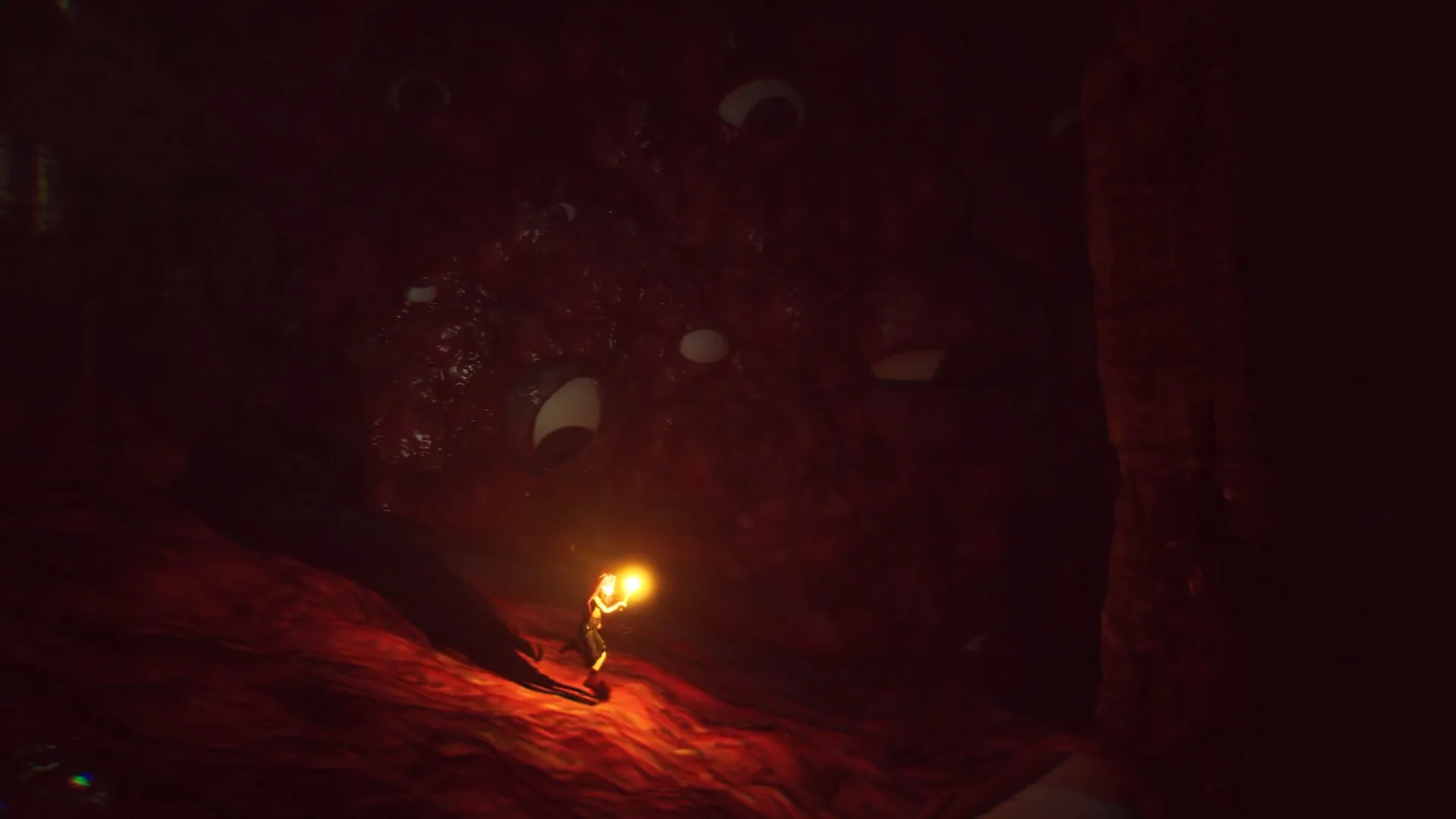 Ayasa: Shadows of Silence – bohaterka z latarnią w mrocznym korytarzu